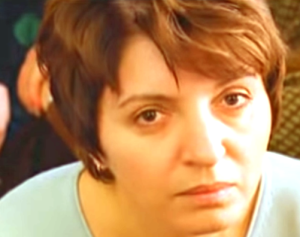 Esma (Mirjana Karanović)