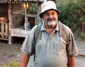 profesor Agron (Enver Petrovci)