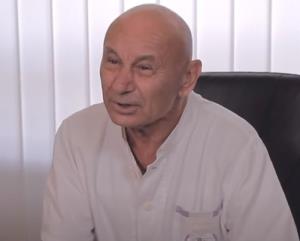 profesor Vignjević (Dragomir Čumić)