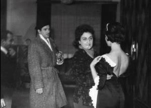 Velimir Bata Živojinovi, Soja Jovanović i Zorica Lozić u Dr (1962)