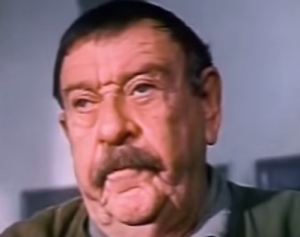 gazda kafane Kruščić (Pavle Vujisić)