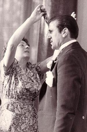 šminker Vanda Petrović Bata Živojinović, Pre rata (1966)