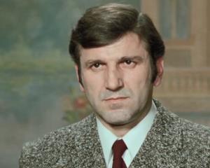 Valter (Velimir Bata Živojinović)