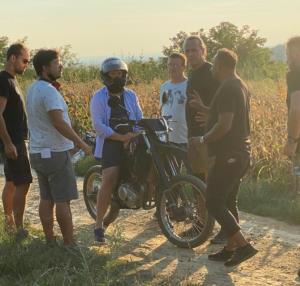 Sa snimanja filma Kao šećer na ranu 1