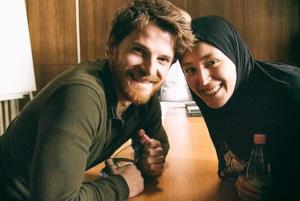 Vule Marković i Fereshteh Hosseini, Među bogovima (2024)