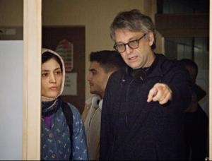 Fereshteh Hosseini i Vuk Ršumović, Među bogovima (2024)