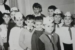 Branko Đurić Đoro i Saša Petrović, slika iz vrtića